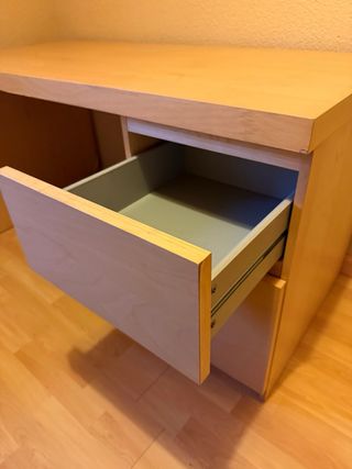 Mesa escritorio madera MALM Ikea