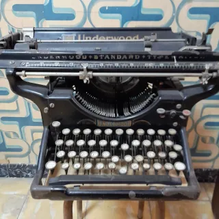 Máquina de escribir Underwood Antigua