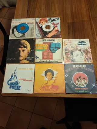 Lotto 45 giri anni 60-70 ,32 pezzi