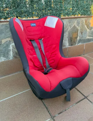 Silla de coche bebé roja