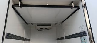 NISSAN NT 400 CABSTAR CAJA FRIGORIFICA FRCX
