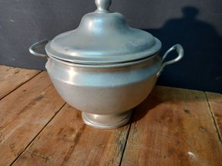 SOPERA DE ALUMINIO ANTIGUA.