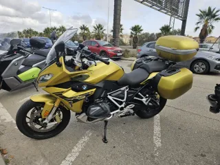 BMW R1250RS Turismo Amarilla