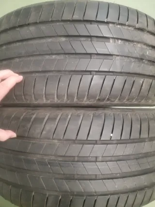 Cubierta BRIDGESTONE 235/40/17 97Y
