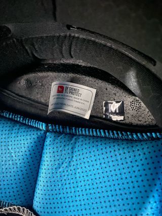 Casco MT HELMETS Integral Negro y Rojo Talla M