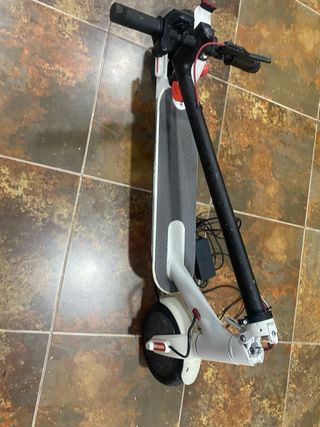 Patinete Xiaomi Mi Electric Scooter 365