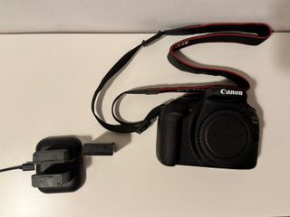 Canon EOS 2000D Cámara Digital Negra