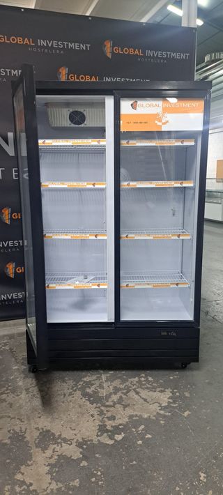 NEVERA EXPOSITORA DE BEBIDAS NUEVA