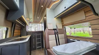 Furgoneta camper jumper