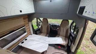 Furgoneta camper jumper