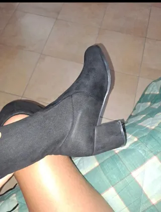 Stivali neri al ginocchio