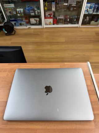 MacBook Pro 2017 13 i5 8GB RAM 128GB SSD