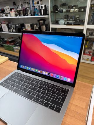 MacBook Pro 2017 13 i5 8GB RAM 128GB SSD