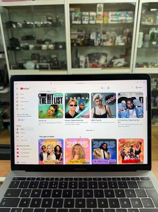 MacBook Pro 2017 13 i5 8GB RAM 128GB SSD