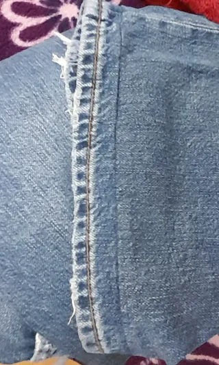 Pantalón vaquero Zara mujer.