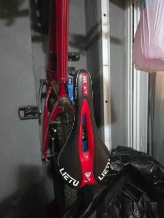 Bicicleta Scott Montaña Roja