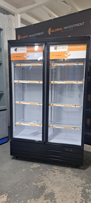 NEVERA EXPOSITORA DE BEBIDAS NUEVA