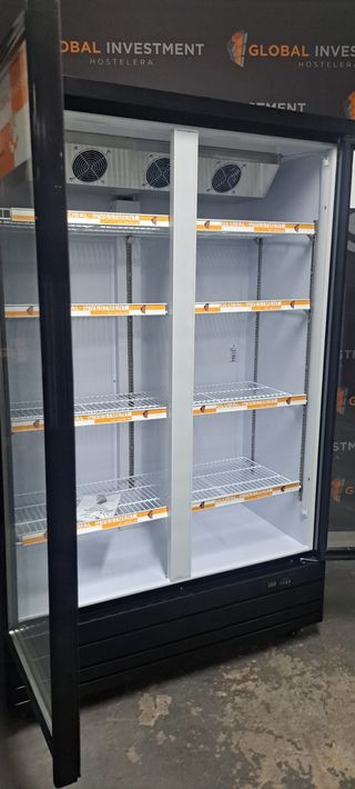 NEVERA EXPOSITORA DE BEBIDAS NUEVA