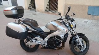 Suzuki GSR 600 2006