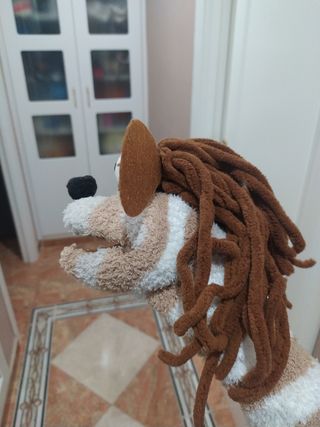 Muñeco de peluche perro artesanal