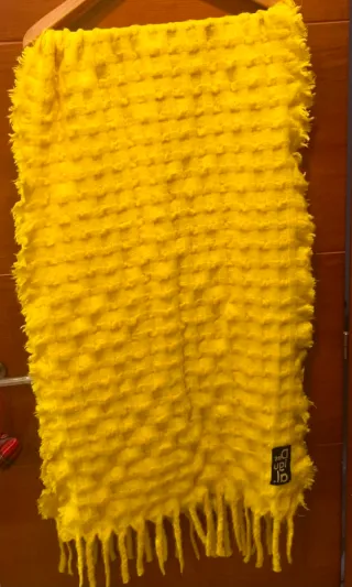 Bufanda Desigual Amarilla