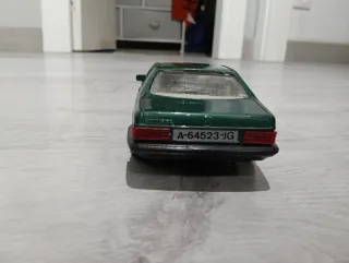 Mercedes 500 SEC 1:24 Guiloy