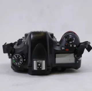 Nikon D600 Full Frame in cambio di Sony a7, a9, a6300, 6400, 6500