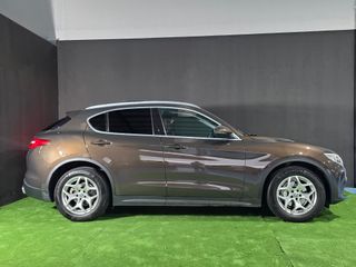 Alfa Romeo Stelvio 2019