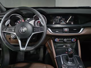 Alfa Romeo Stelvio 2019