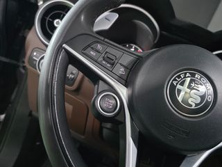 Alfa Romeo Stelvio 2019