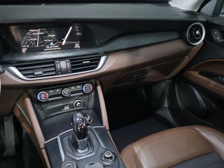 Alfa Romeo Stelvio 2019