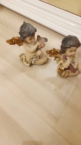 Figuras de angeles con Instrumentos Musicales