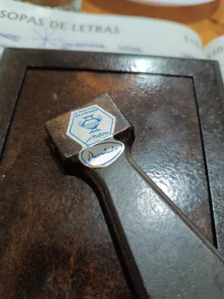 Portarretratos de plata con relieve