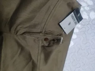 Pantalón acampanado talla 40 + otro pantal. Regalo