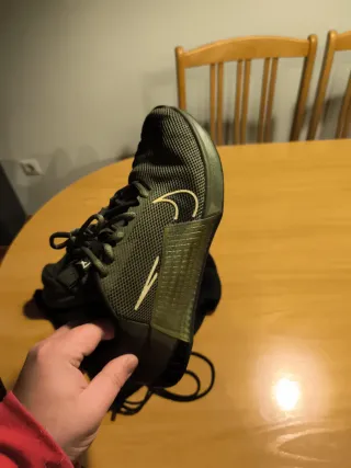 Nike Metcon 9 Verde Oliva