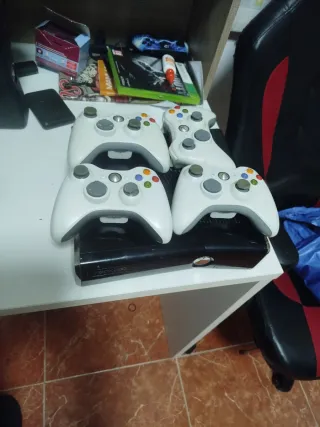 Xbox 360 con Kinect e giochi