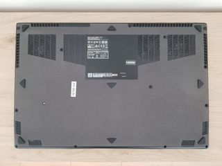 Portátil Workstation MSI WS63 8SJ + Windows 11 Pro