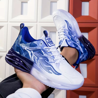 Zapatillas rojas y blancas de todas las tallas