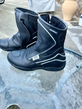 Botas de moto carretera impermeables