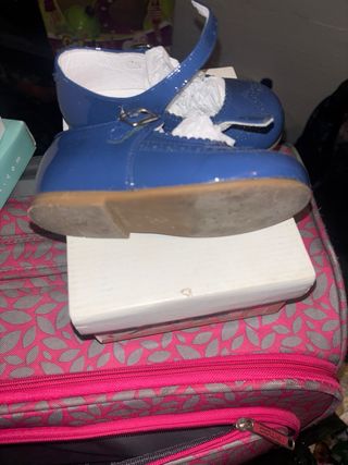 Zapatos Quecos charol marino T22