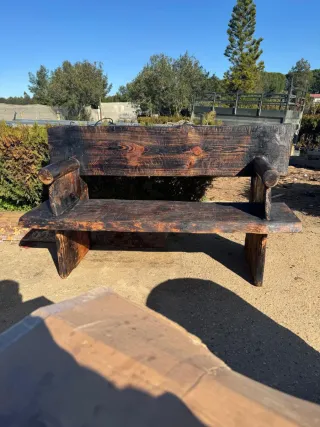 Banco rústico artesanal de madera