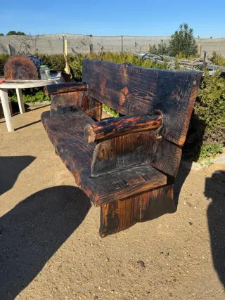 Banco rústico artesanal de madera