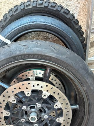 Llanta Delantera Triumph Street Triple