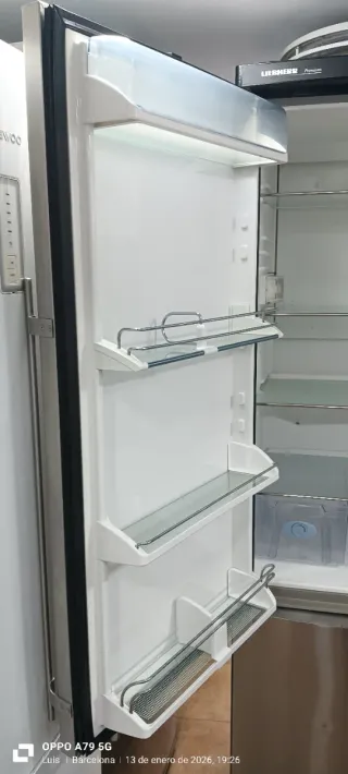 Nevera Combi Acero Inoxidable LIEBHERR