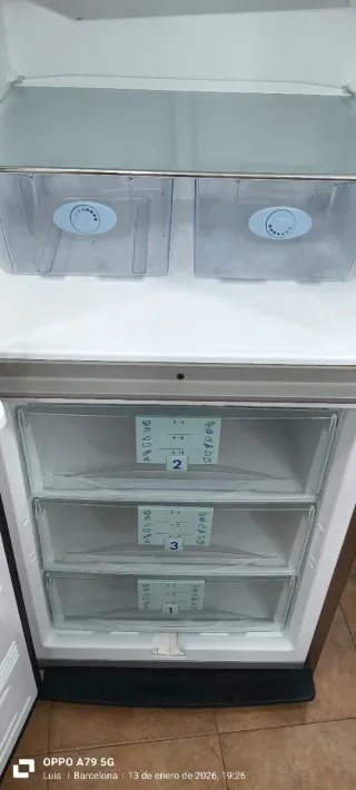 Nevera Combi Acero Inoxidable LIEBHERR