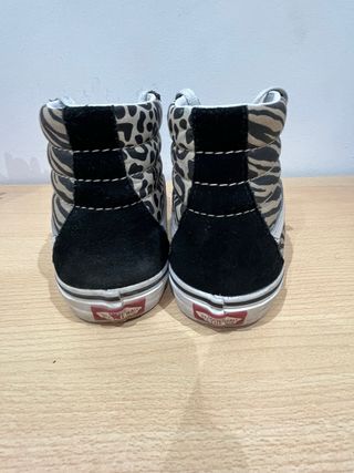 Zapatillas Vans SK8-Hi Zebra