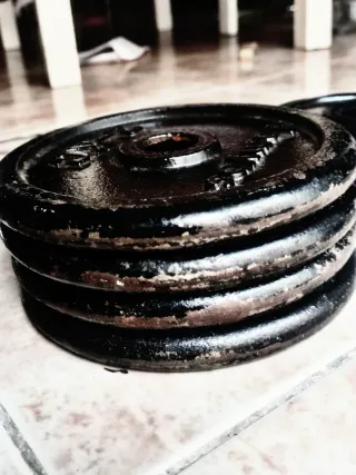 Discos de peso 28mm: 8x1kg y 4x2kg