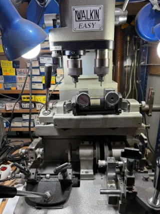 Máquina duplicadora de llaves Walkin Easy