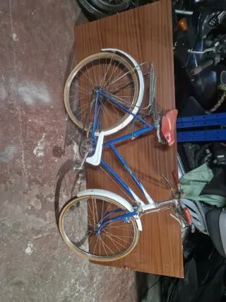 Bicicleta BH antigua frenos de varilla