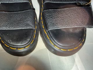 DR MARTENS GRYPHON sandalias cuero número 41